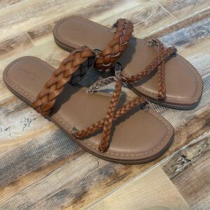 Women’s sandals size 7.5